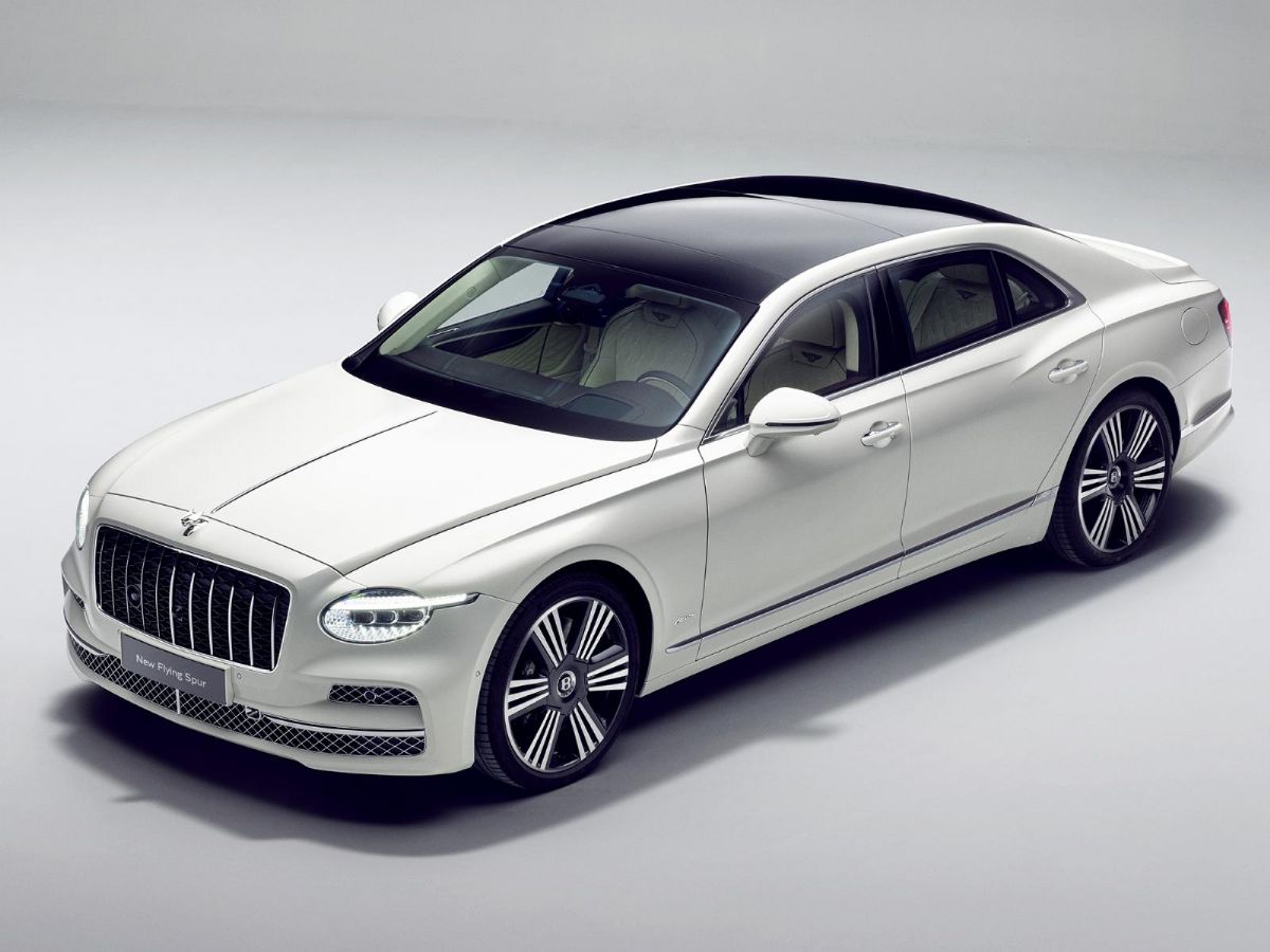 Ανανεωμένη Bentley Flying Spur: Τι άλλαξε μετά από 64 χρόνια!